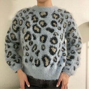 Chic Leopard Print Crew Neck Sweater